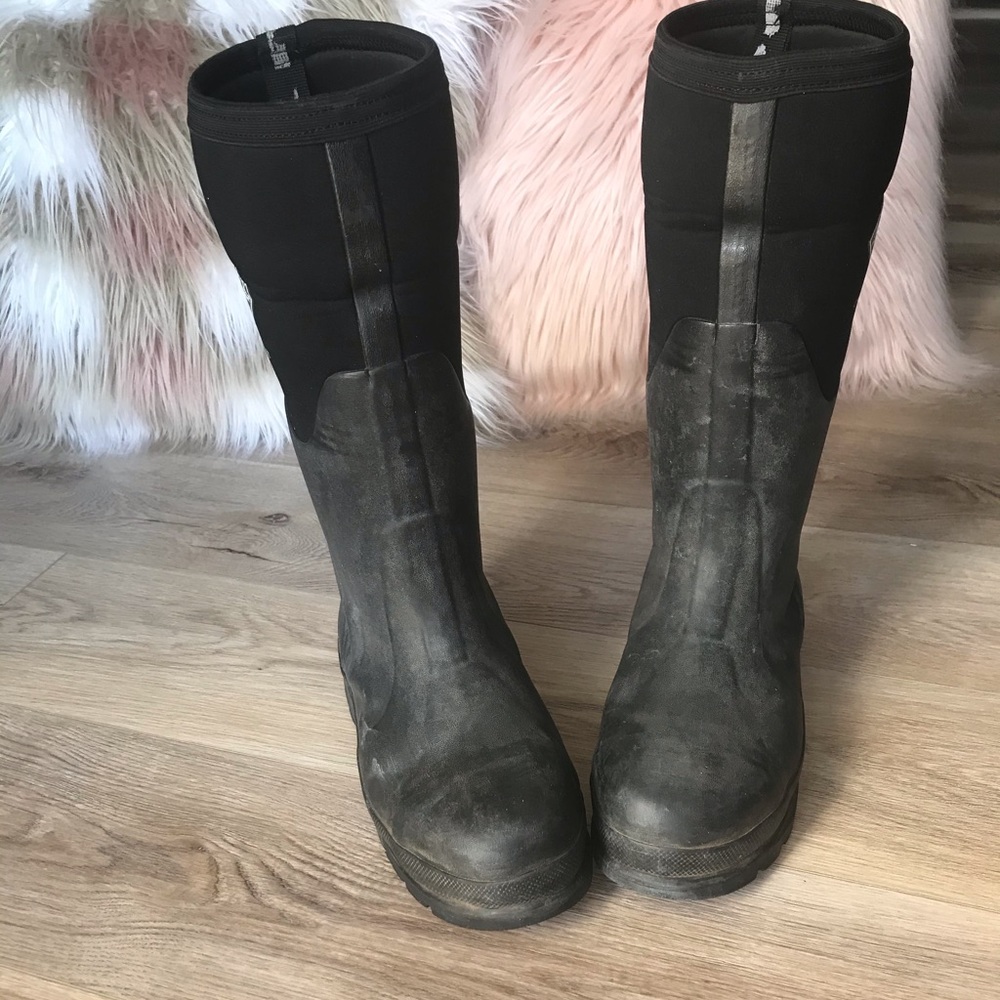 Muck boots